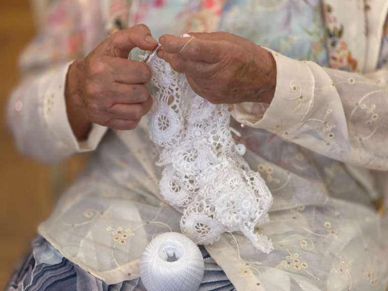 TRIP WITH MUM, KONIAKÓW DAYS LACE WORKSHOP, LOSING EVERYTHING, THE PAIN AND JOY OF REMAKING